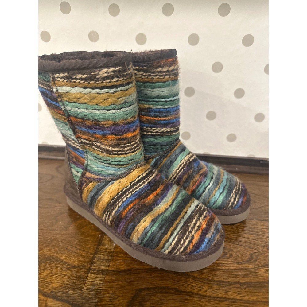 Lamo Juarez Kids Multi Color Striped Knit Faux Fur Lined Winter Boots Size 5